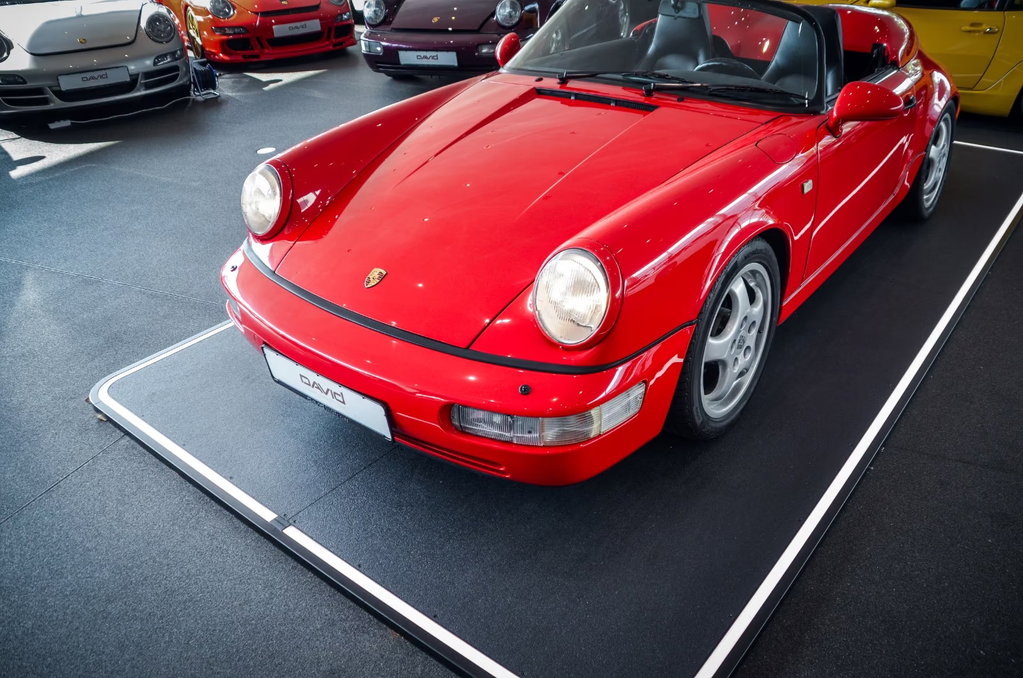 Porsche 964 Carrera 2 Speedster