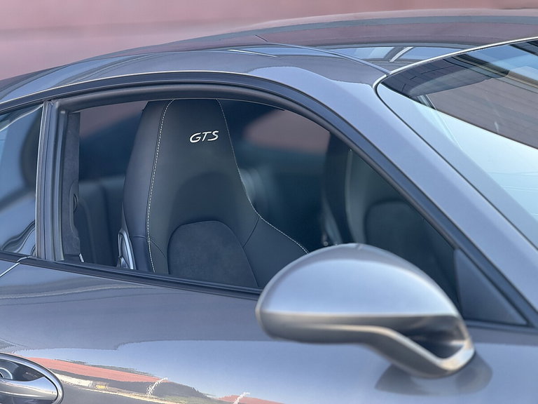 Porsche 991 Carrera GTS