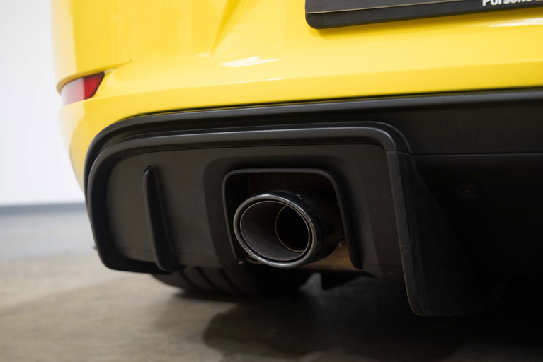 Porsche 718 Cayman GT4 RS