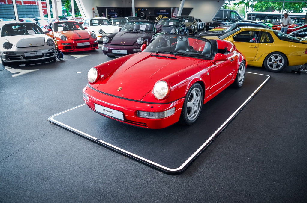 Porsche 964 Carrera 2 Speedster