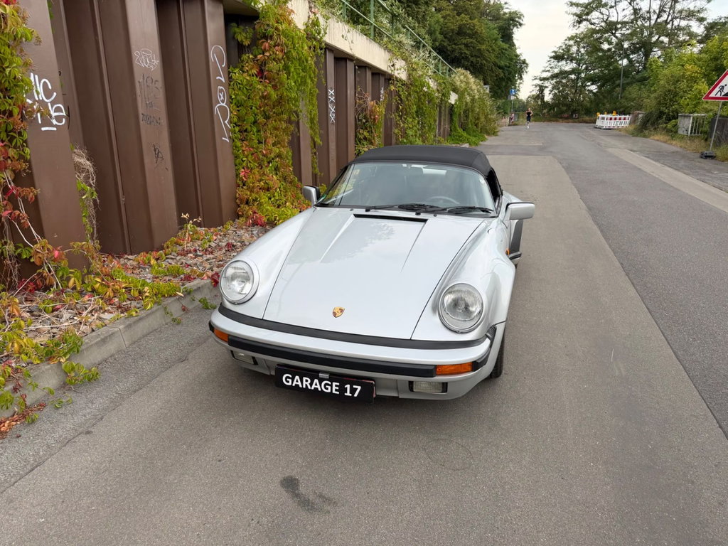 Porsche 911 Carrera 3.2 Speedster
