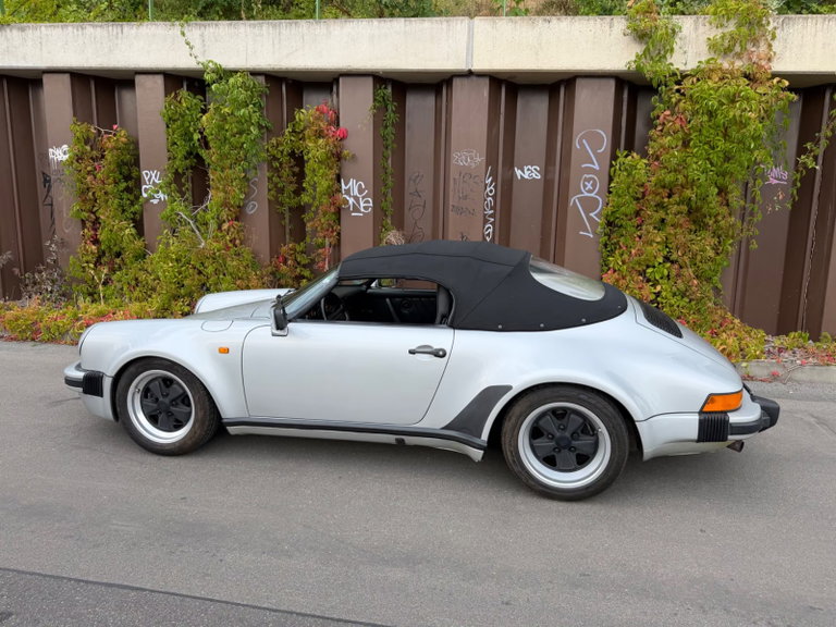 Porsche 911 Carrera 3.2 Speedster