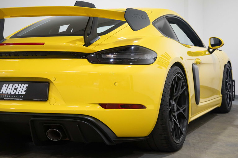 Porsche 718 Cayman GT4 RS