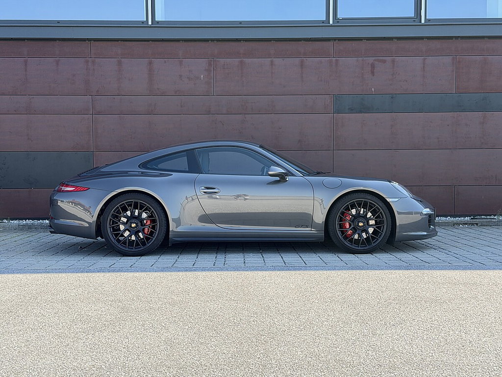 Porsche 991 Carrera GTS