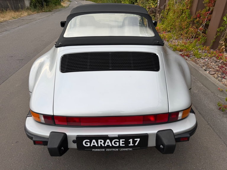 Porsche 911 Carrera 3.2 Speedster