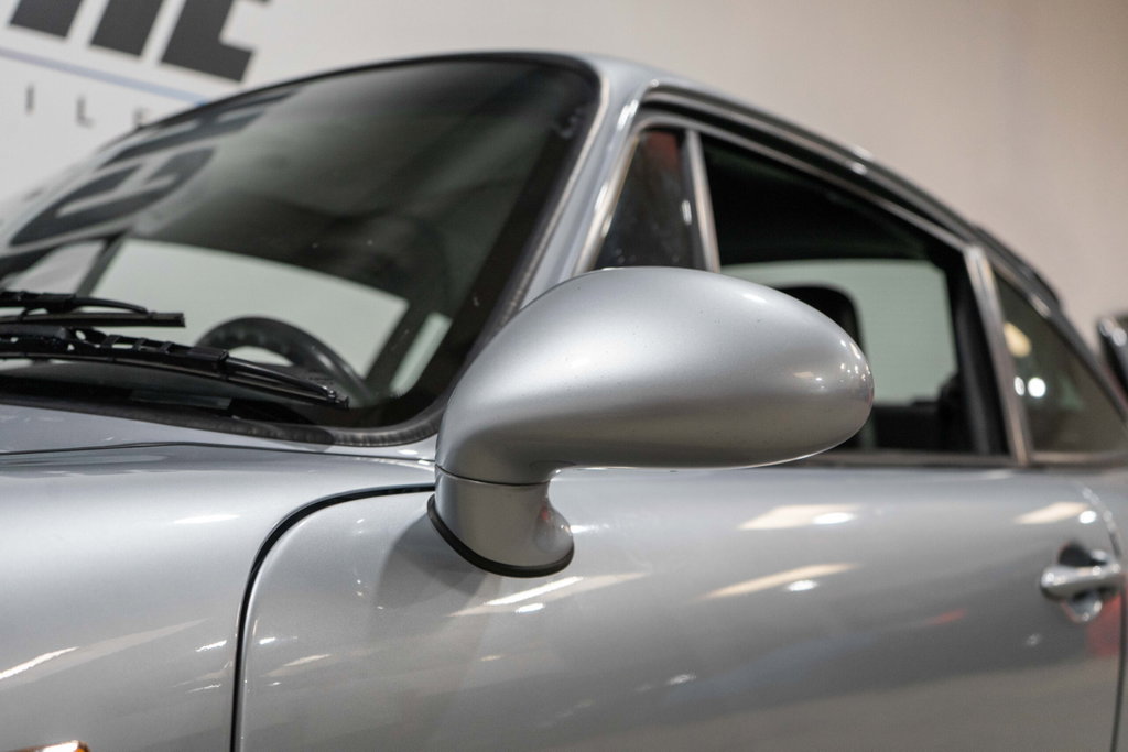 Porsche 993 Carrera 4