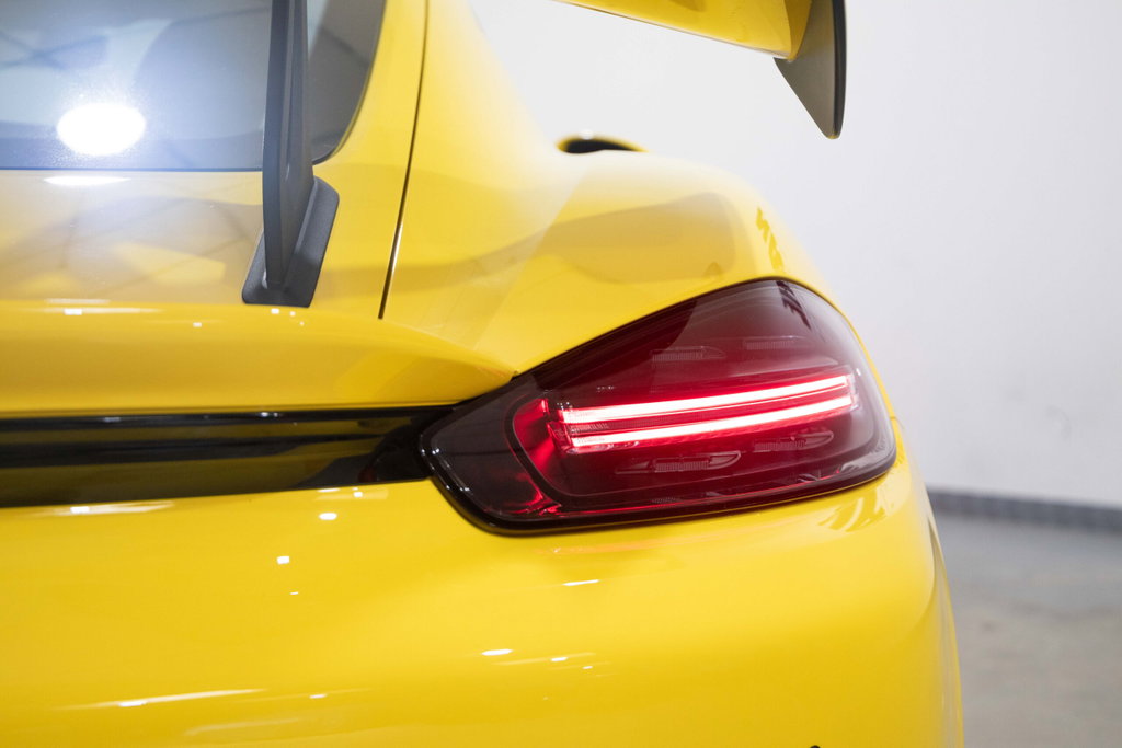 Porsche 718 Cayman GT4 RS