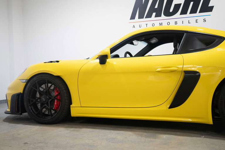Porsche 718 Cayman GT4 RS