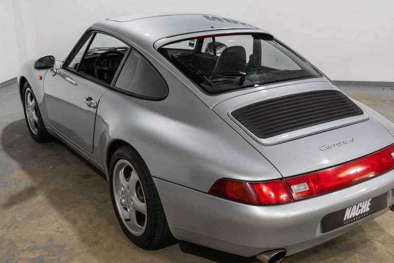 Porsche 993 Carrera 4