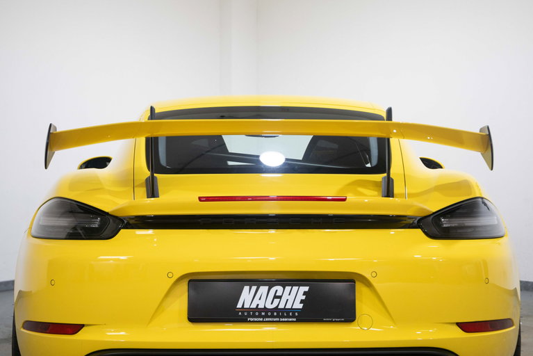 Porsche 718 Cayman GT4 RS