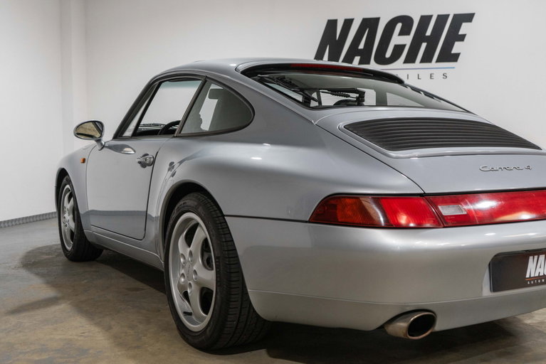 Porsche 993 Carrera 4