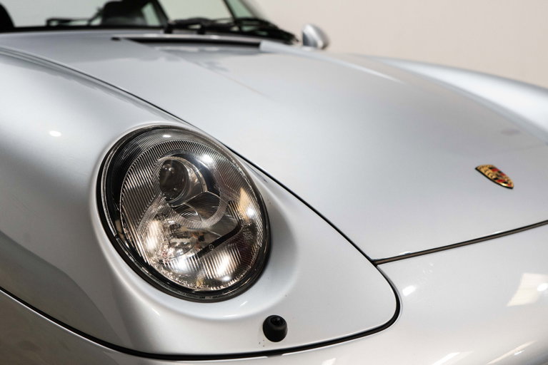 Porsche 993 Carrera 4