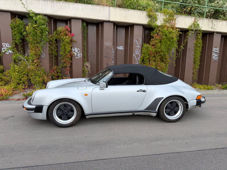 Porsche 911 Carrera 3.2 Speedster