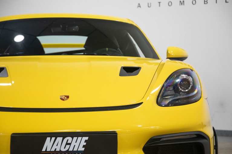 Porsche 718 Cayman GT4 RS