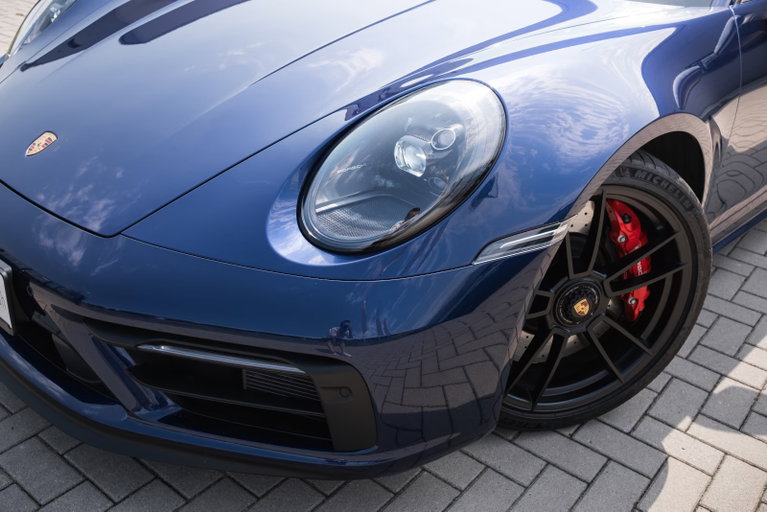 Porsche 992 Carrera GTS