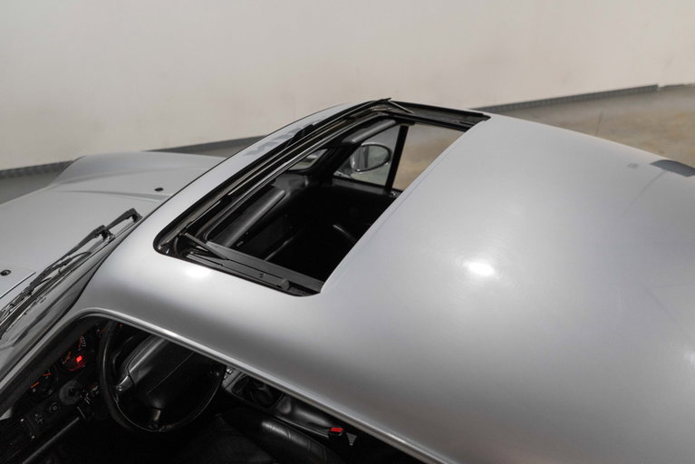 Porsche 993 Carrera 4