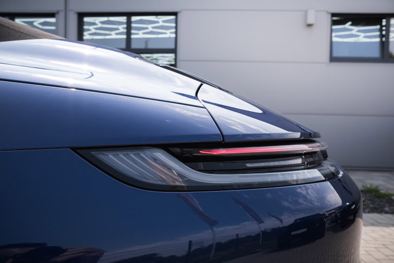 Porsche 992 Carrera GTS