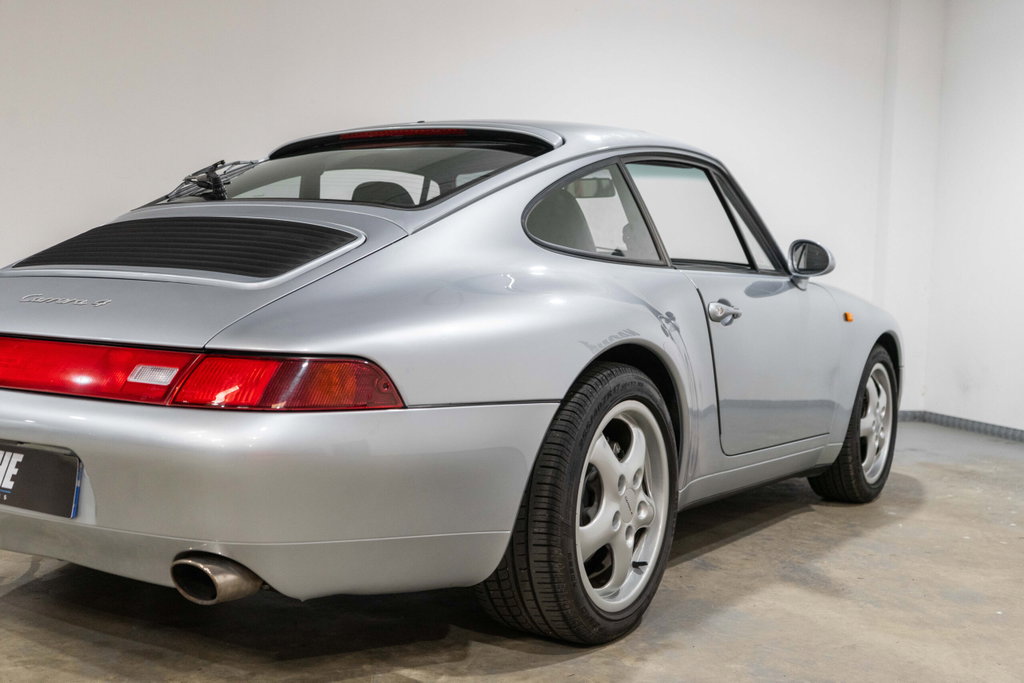 Porsche 993 Carrera 4