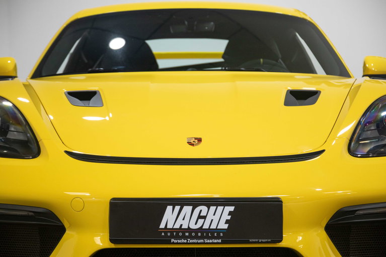Porsche 718 Cayman GT4 RS