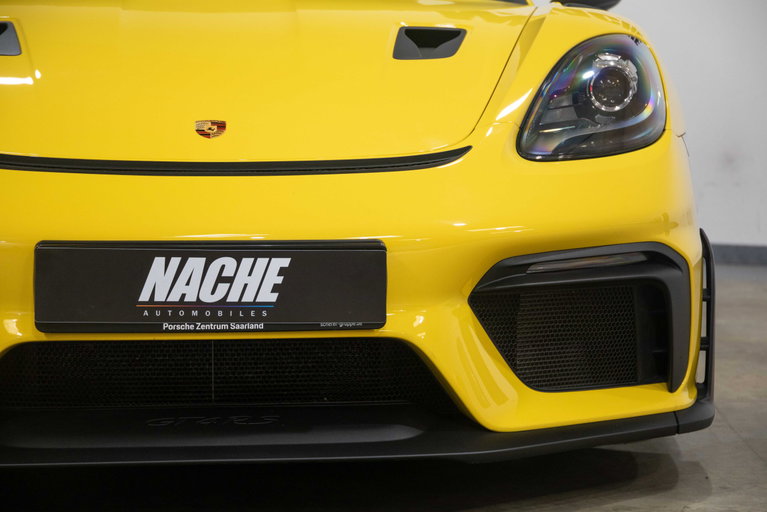 Porsche 718 Cayman GT4 RS