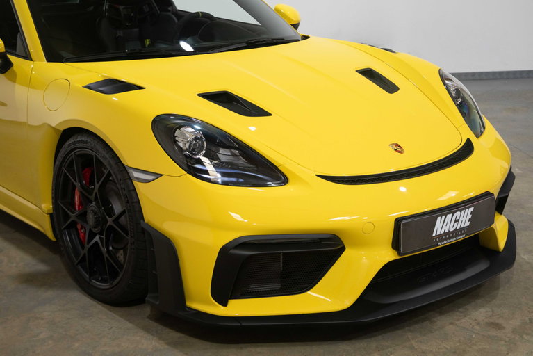 Porsche 718 Cayman GT4 RS