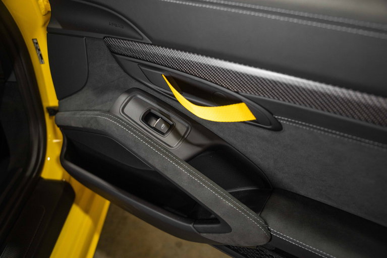 Porsche 718 Cayman GT4 RS