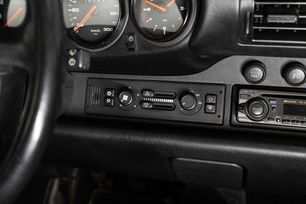 Porsche 993 Carrera 4