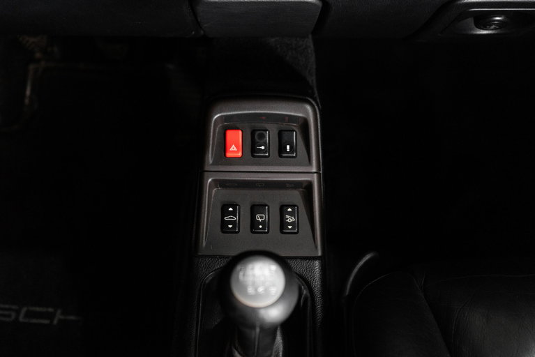 Porsche 993 Carrera 4