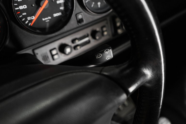 Porsche 993 Carrera 4