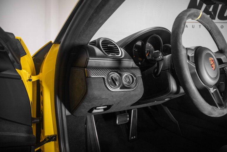 Porsche 718 Cayman GT4 RS