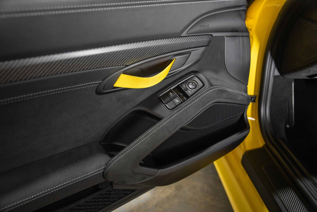 Porsche 718 Cayman GT4 RS