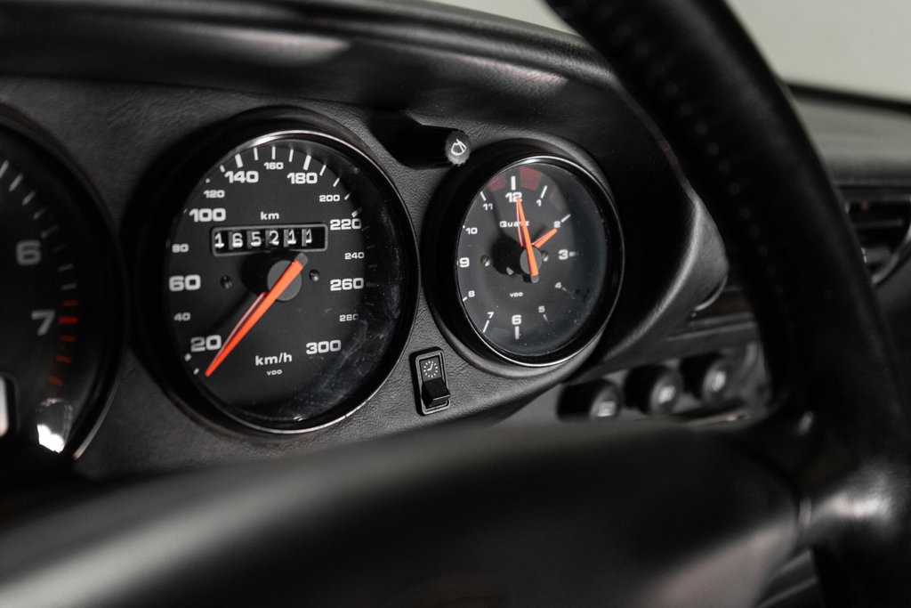Porsche 993 Carrera 4