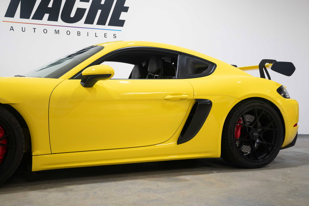 Porsche 718 Cayman GT4 RS