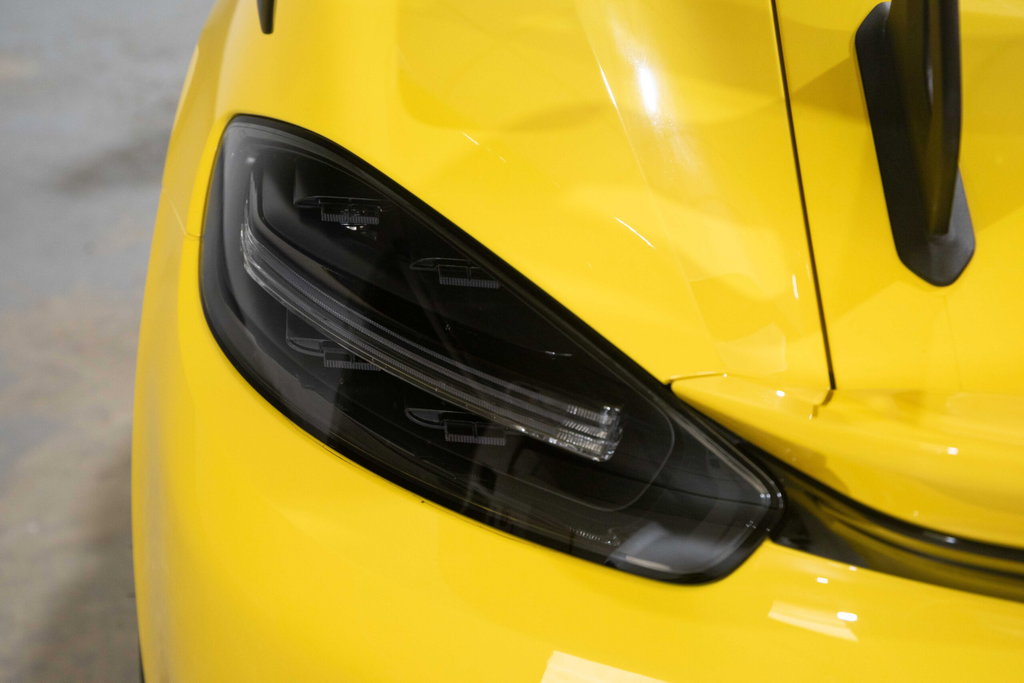 Porsche 718 Cayman GT4 RS