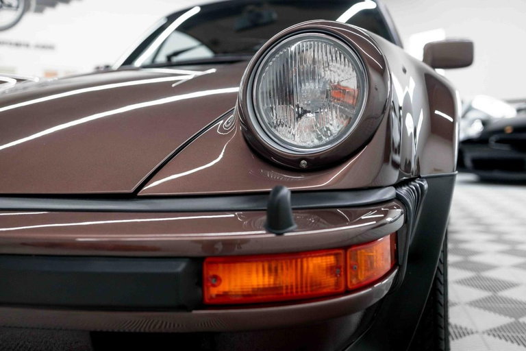 Porsche 911 Turbo 3.0 (US)
