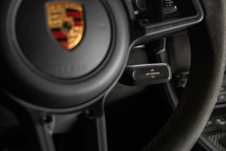 Porsche 718 Cayman GT4 RS
