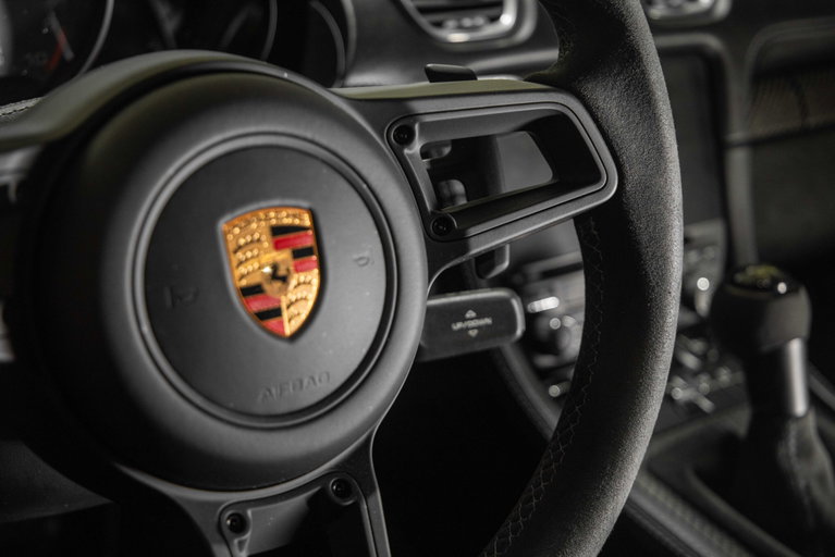 Porsche 718 Cayman GT4 RS
