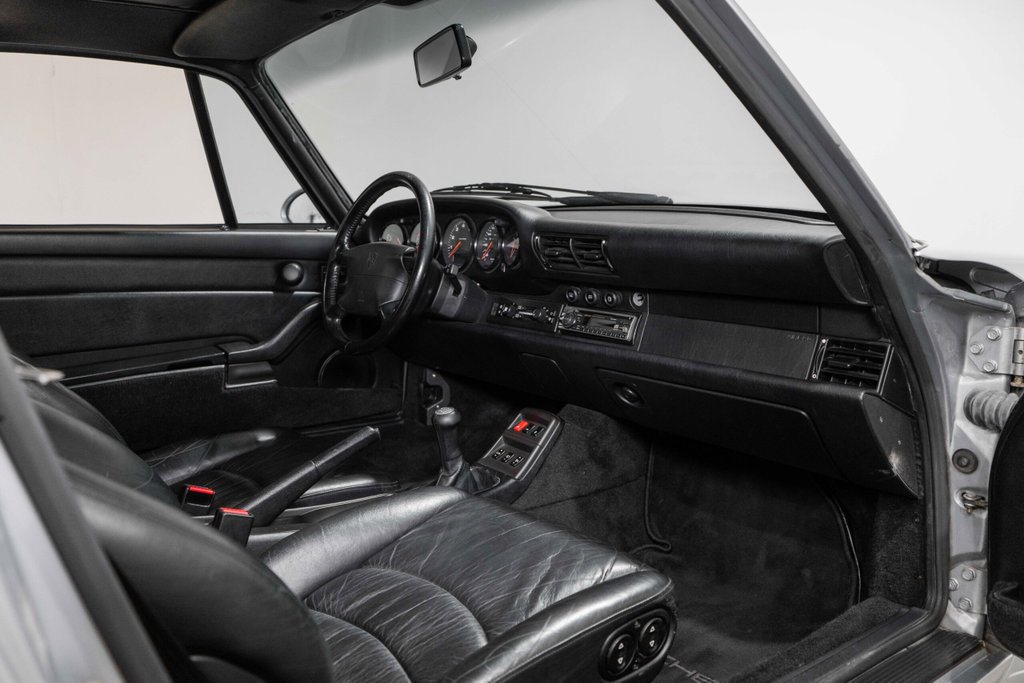 Porsche 993 Carrera 4