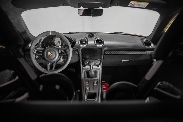Porsche 718 Cayman GT4 RS
