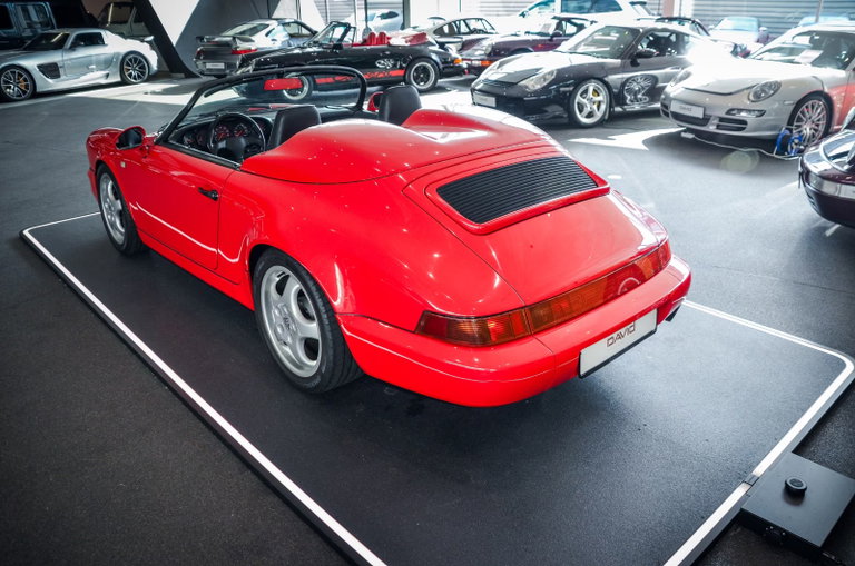 Porsche 964 Carrera 2 Speedster