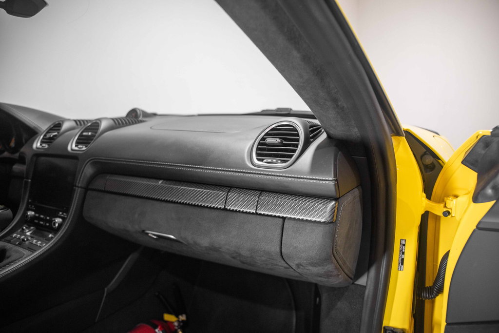 Porsche 718 Cayman GT4 RS