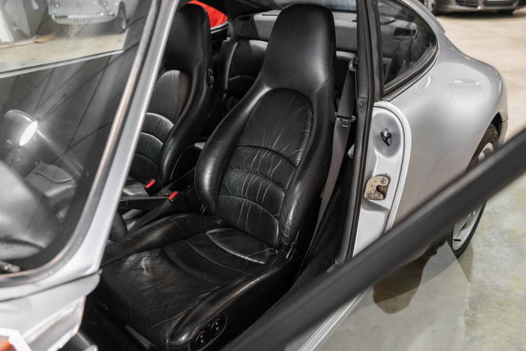 Porsche 993 Carrera 4