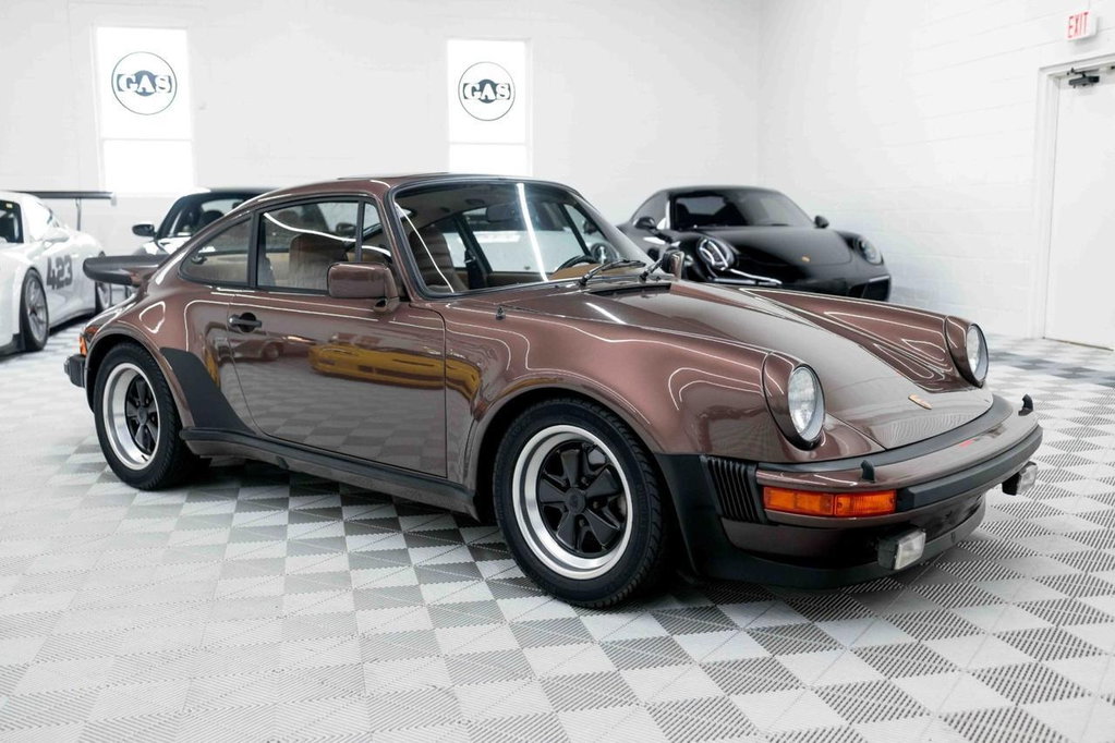 Porsche 911 Turbo 3.0 (US)
