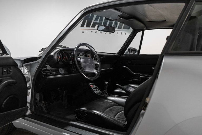 Porsche 993 Carrera 4