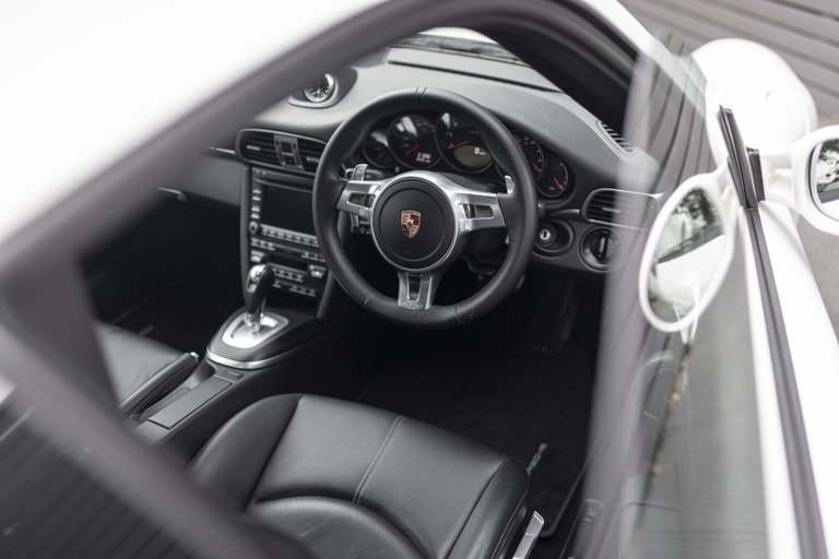 Porsche 997.2 Carrera GTS
