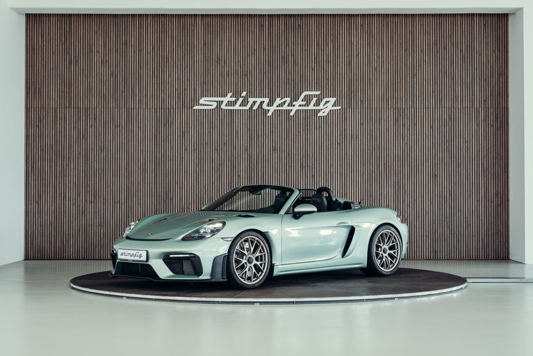 Porsche 718 Spyder RS