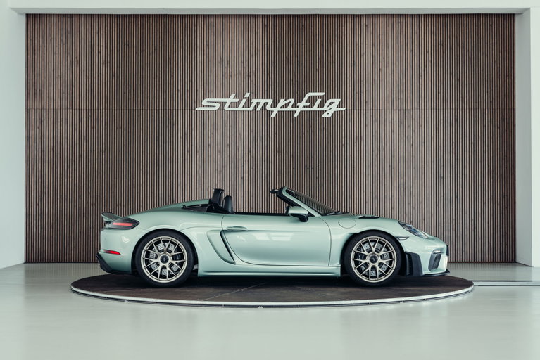 Porsche 718 Spyder RS