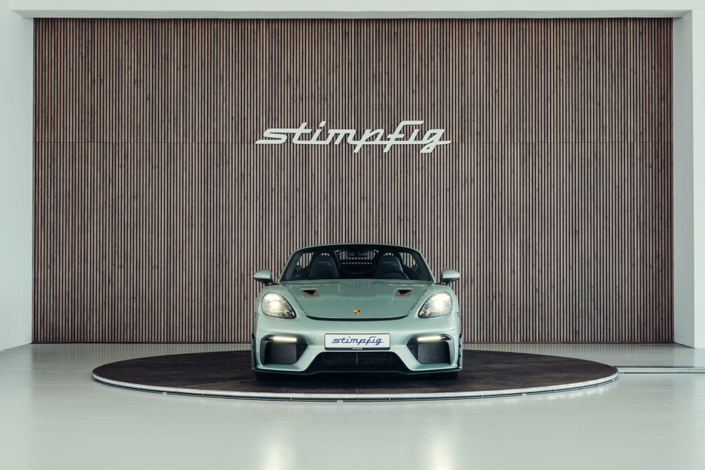 Porsche 718 Spyder RS