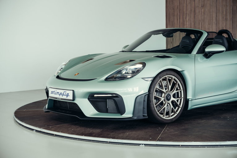 Porsche 718 Spyder RS