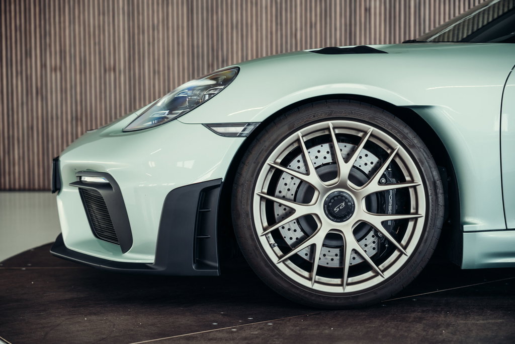 Porsche 718 Spyder RS